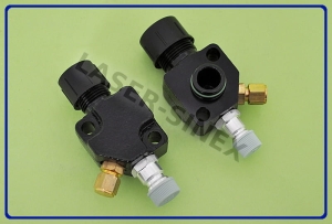 Komplet portów serwisowych kompresora z zaworami serwisowymi SELTEC / ZEXEL TM31, przyłącza głowicy sprężarki TM31HD, zestaw zaworów z przyłączem na presostat, części do sprężarek autobusowych (A-PS-002) 