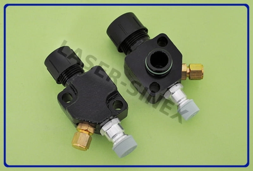 komplet portów serwisowych kompresora z zaworami serwisowymi SELTEC / ZEXEL TM31, przyłącza głowicy sprężarki SELTEC / ZEXEL TM31, zestaw zaworów z przyłączem na presostat, części do sprężarek autobusowych