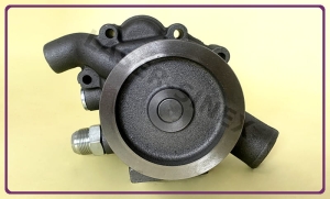 Mechaniczna pompa wody do silników CATERPILLAR 322, 324, 325, 324D, 325C,329D, D5N, D6N, M325C, M325D, CLAAS LEXION 440, LEXION 540, OEM 2364413, 236-4413, silniki CATERPILLAR 3126, C7, C9 (2364413)