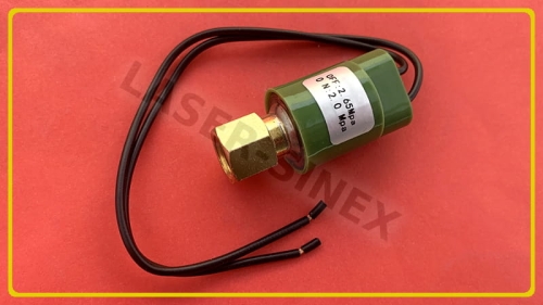 czujnik, presostat wysokiego ciśnienia do kompresora BOCK FK40, BITZER 4U-4NFCY, presostaty do klimatyzacji, części zamienne klimatyzacji w autobusach oraz chłodniach