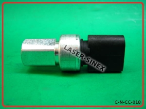 Presostat klimatyzacji do Volkswagen Bora, Caddy III, Eos, Golf IV, Golf Plus, Golf V, Golf VI, Jetta III, Lupo, Multivan V, New Beetle, Passat, Polo, Scirocco, Sharan, Tiguan, Touareg, Touran, Transporter V, czujnik ciśnienia klimatyzacji